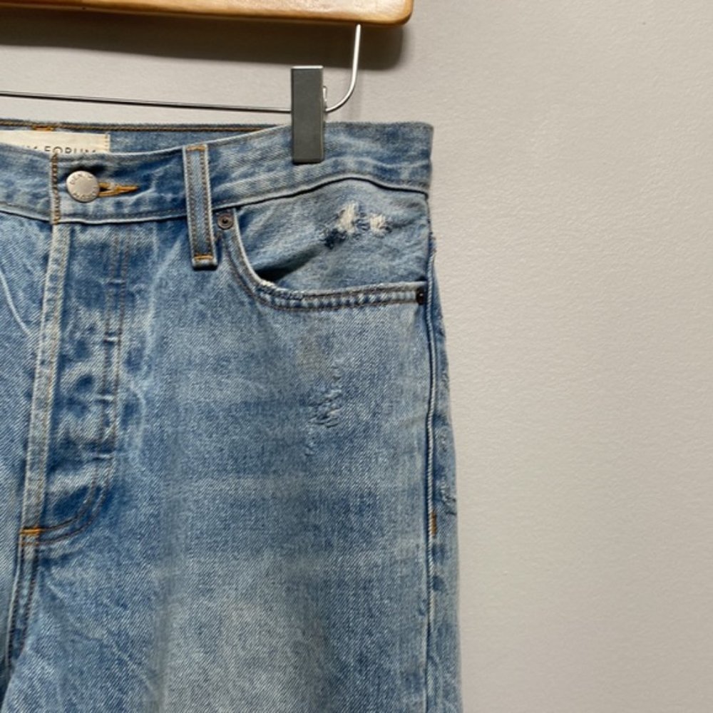 ❗️SOLD❗️Aritzia Denim Forum Distressed Ex Boyfriend Jeans Size 28 - Picture 4 of 12